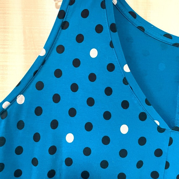 Lane Bryant Blue Black Silver Polka Dot V Neck Sleeveless Top Sz 26/28 - Picture 4 of 4